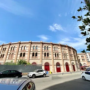 Apartamento Barato En Piso Familiar Compartido El Centro De La Ciudad Cerca De La Estacion De Autobuses, Tarragona